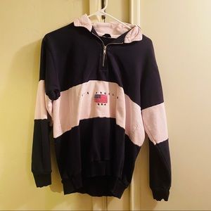 BRANDY MELVILLE ZIP UP HOODIE